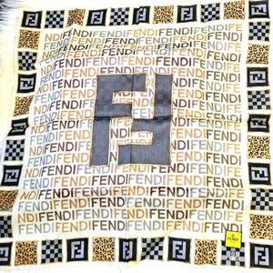 ❣️Fendi Hankerchief❣️